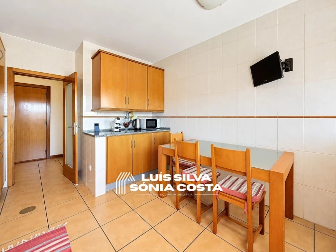 Apartamento T2 para Venda em São João da Madeira Foto 10