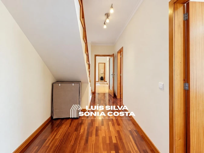 Apartamento T2 para Venda em São João da Madeira Foto 26
