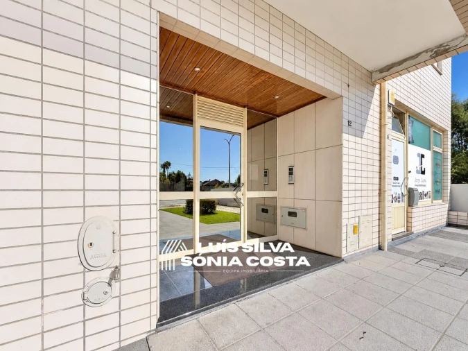 Apartamento T2 para Venda em São João da Madeira Foto 3