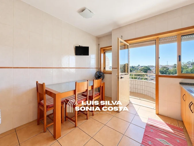 Apartamento T2 para Venda em São João da Madeira Foto 6