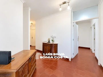 Apartamento T4 para Venda em Ramalde
