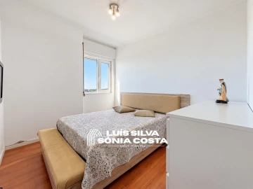 Apartamento T4 para Venda em Ramalde