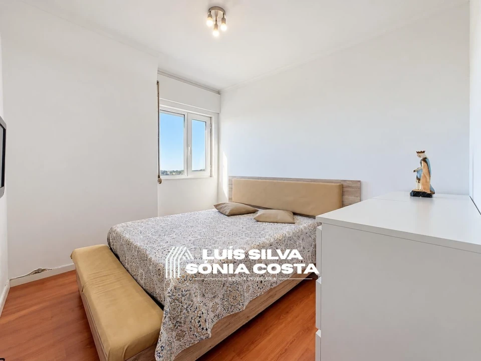 Apartamento T4 para Venda em Ramalde Foto 24