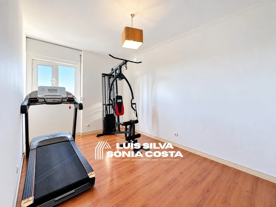 Apartamento T4 para Venda em Ramalde Foto 33