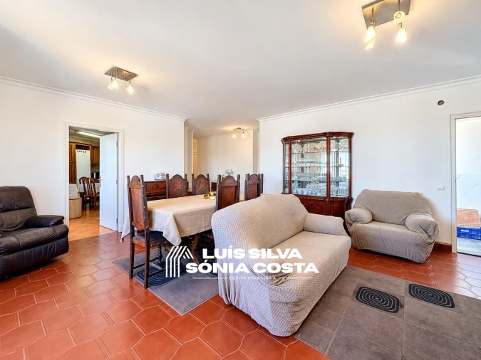 Apartamento T4 para Venda em Ramalde Foto 10