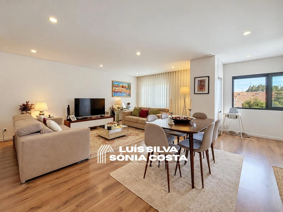 Apartamento T2 para Venda em Grijó e Sermonde Foto 1