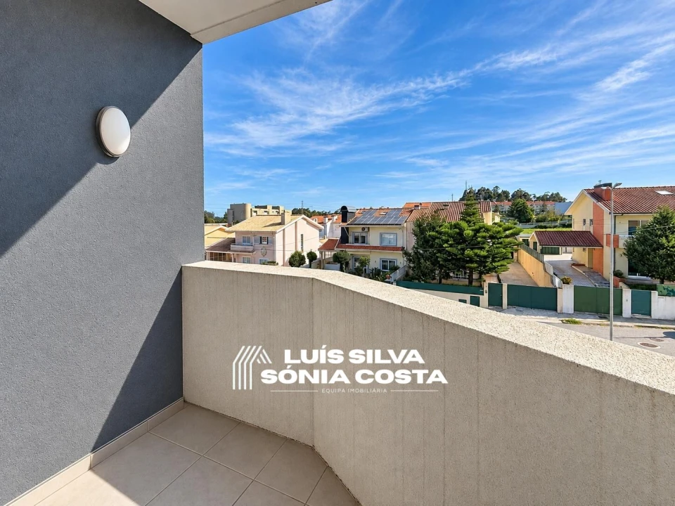 Apartamento T2 para Venda em Grijó e Sermonde Foto 22