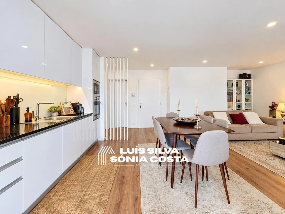 Apartamento T2 para Venda em Grijó e Sermonde Foto 8
