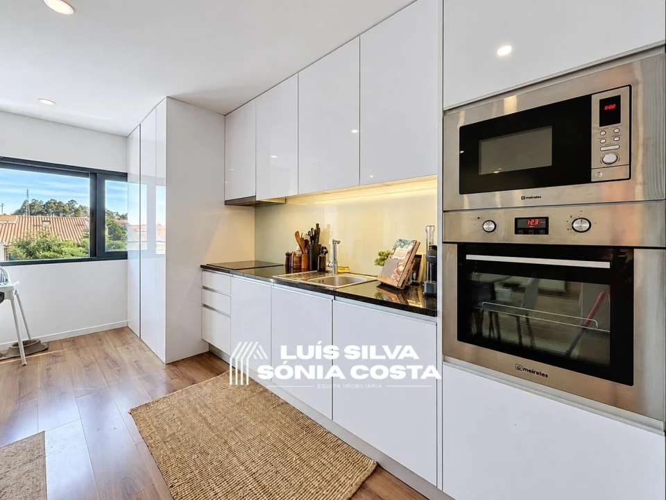 Apartamento T2 para Venda em Grijó e Sermonde Foto 9