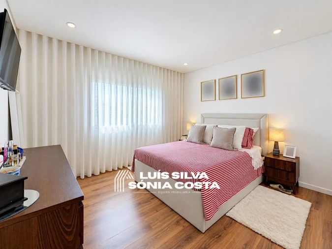 Apartamento T2 para Venda em Grijó e Sermonde Foto 15