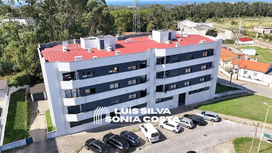 Apartamento T2 para Venda em Grijó e Sermonde Foto 30