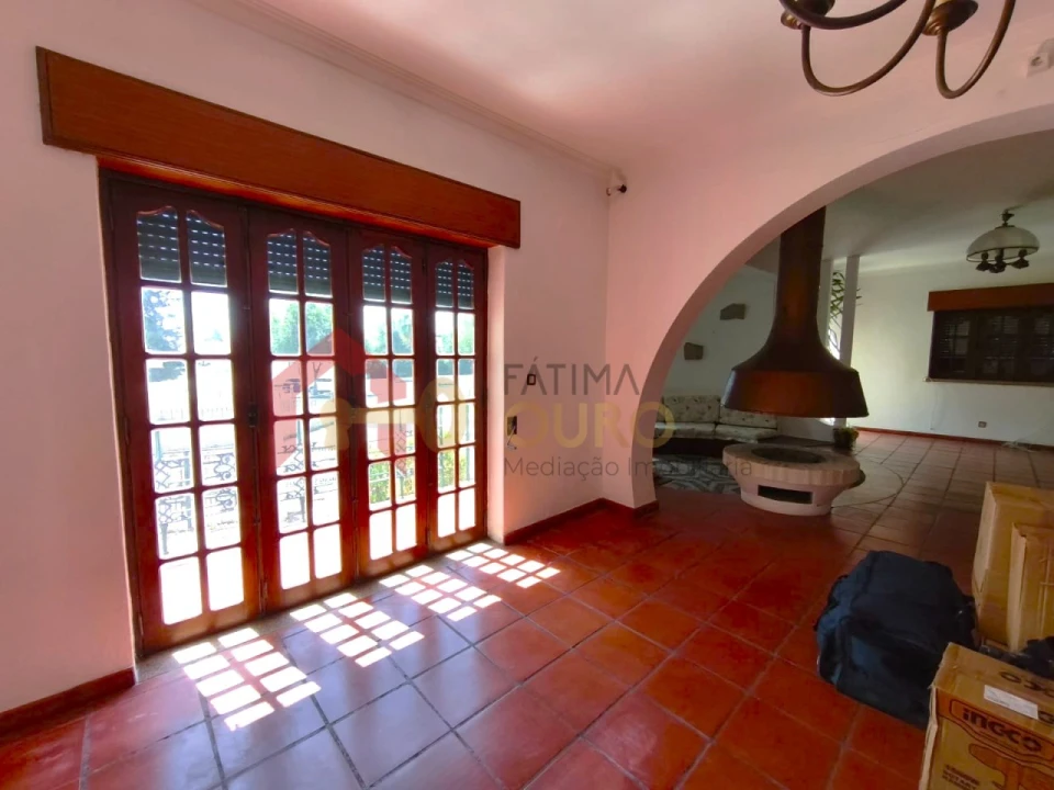 Moradia T4 para Venda em Assunção, Ajuda, Salvador e Santo Ildefonso Foto 11