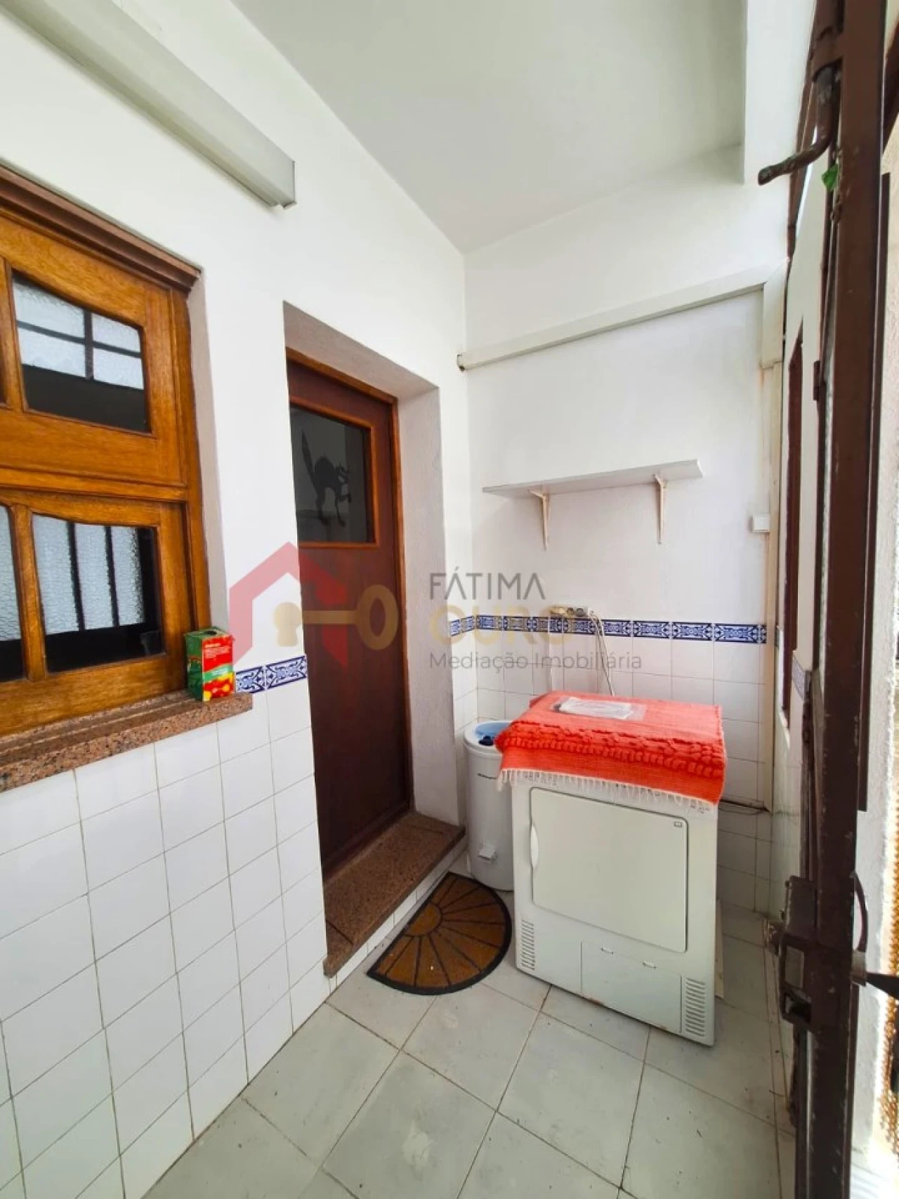 Moradia T4 para Venda em Assunção, Ajuda, Salvador e Santo Ildefonso Foto 20