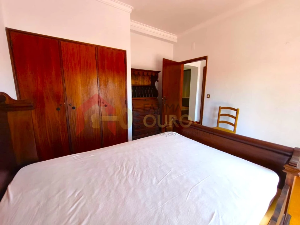Moradia T4 para Venda em Assunção, Ajuda, Salvador e Santo Ildefonso Foto 37
