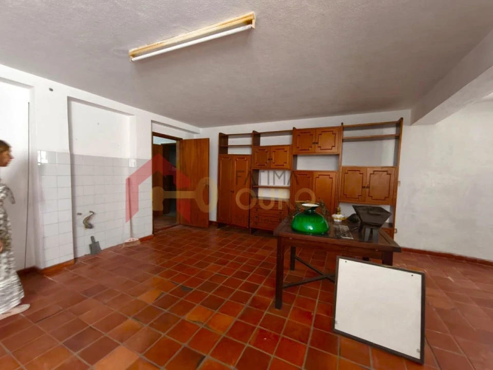 Moradia T4 para Venda em Assunção, Ajuda, Salvador e Santo Ildefonso Foto 45