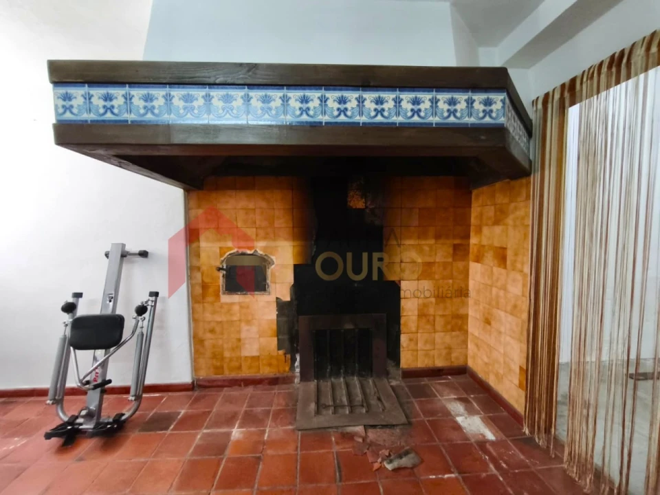 Moradia T4 para Venda em Assunção, Ajuda, Salvador e Santo Ildefonso Foto 48