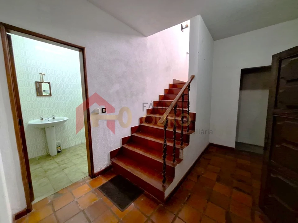 Moradia T4 para Venda em Assunção, Ajuda, Salvador e Santo Ildefonso Foto 51