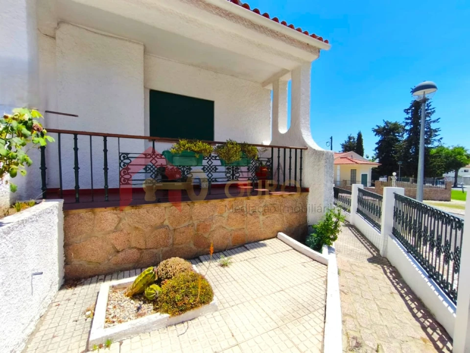 Moradia T4 para Venda em Assunção, Ajuda, Salvador e Santo Ildefonso Foto 60