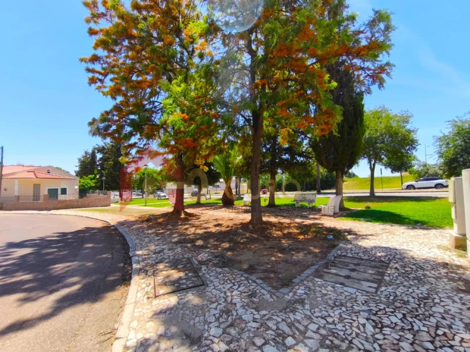 Moradia T4 para Venda em Assunção, Ajuda, Salvador e Santo Ildefonso Foto 66