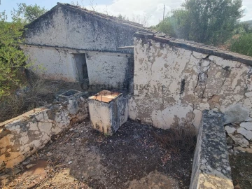 Moradia T3 para Venda em Loule (São Clemente)