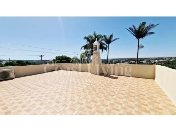 Moradia T5 para Venda em Almancil