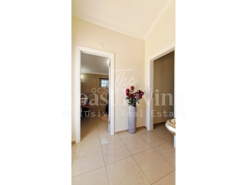 Moradia T5 para Venda em Almancil Foto 42
