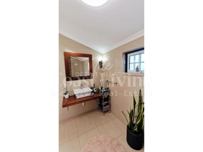 Moradia T5 para Venda em Almancil Foto 41