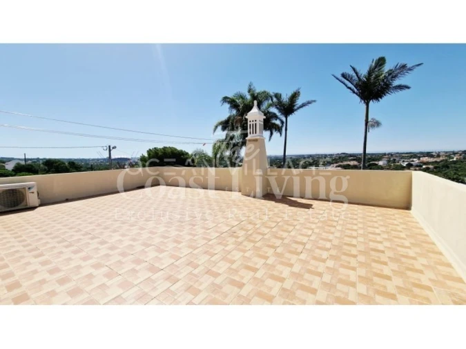 Moradia T5 para Venda em Almancil Foto 34
