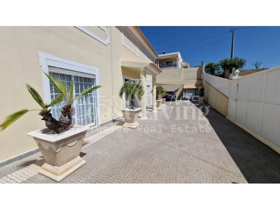 Moradia T5 para Venda em Almancil Foto 50