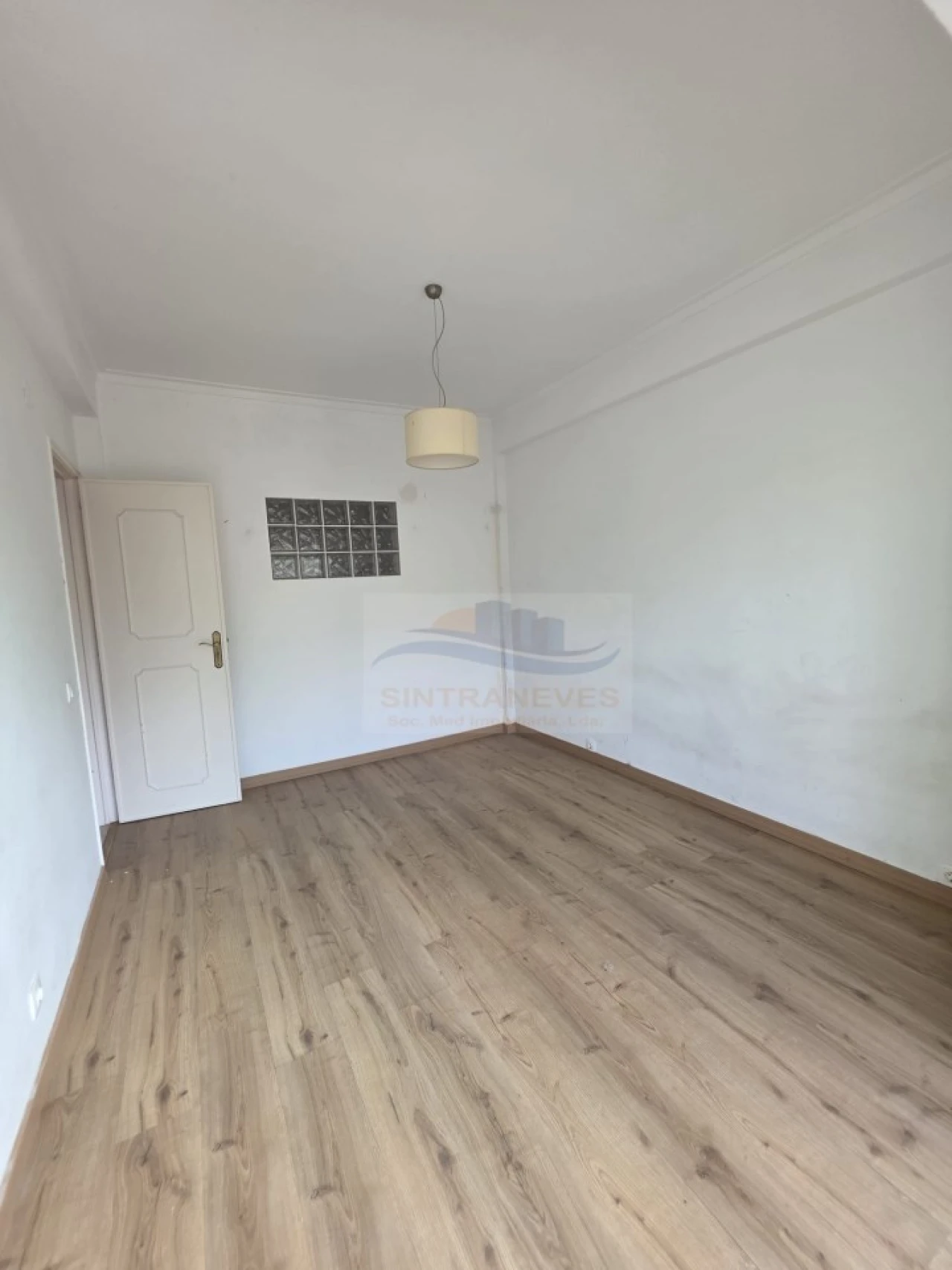 Apartamento T3 para Venda em Rio de Mouro Foto 13