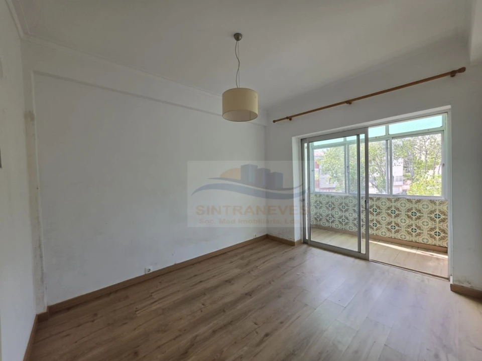 Apartamento T3 para Venda em Rio de Mouro Foto 21