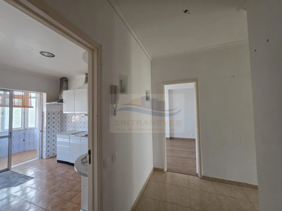 Apartamento T3 para Venda em Rio de Mouro Foto 23