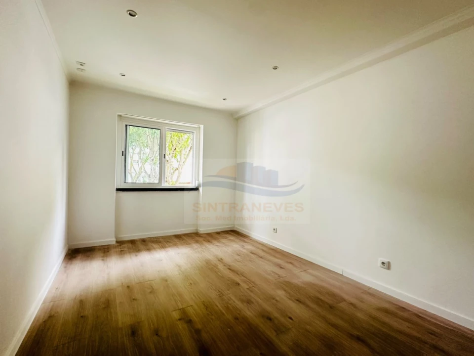 Apartamento T3 para Venda em Venteira Foto 6