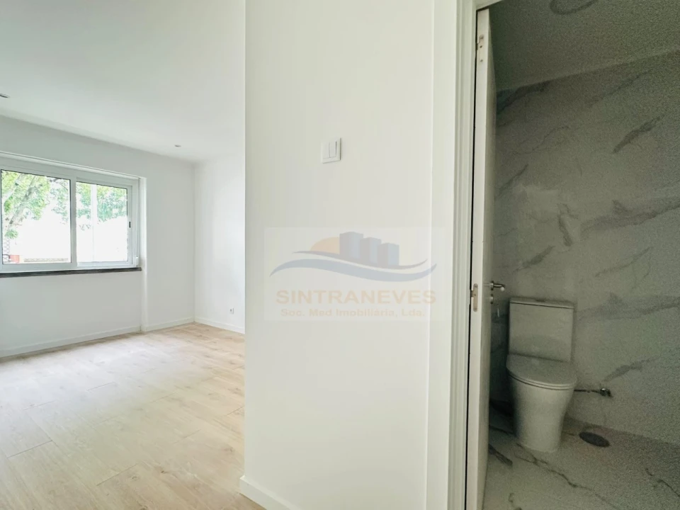 Apartamento T3 para Venda em Venteira Foto 9