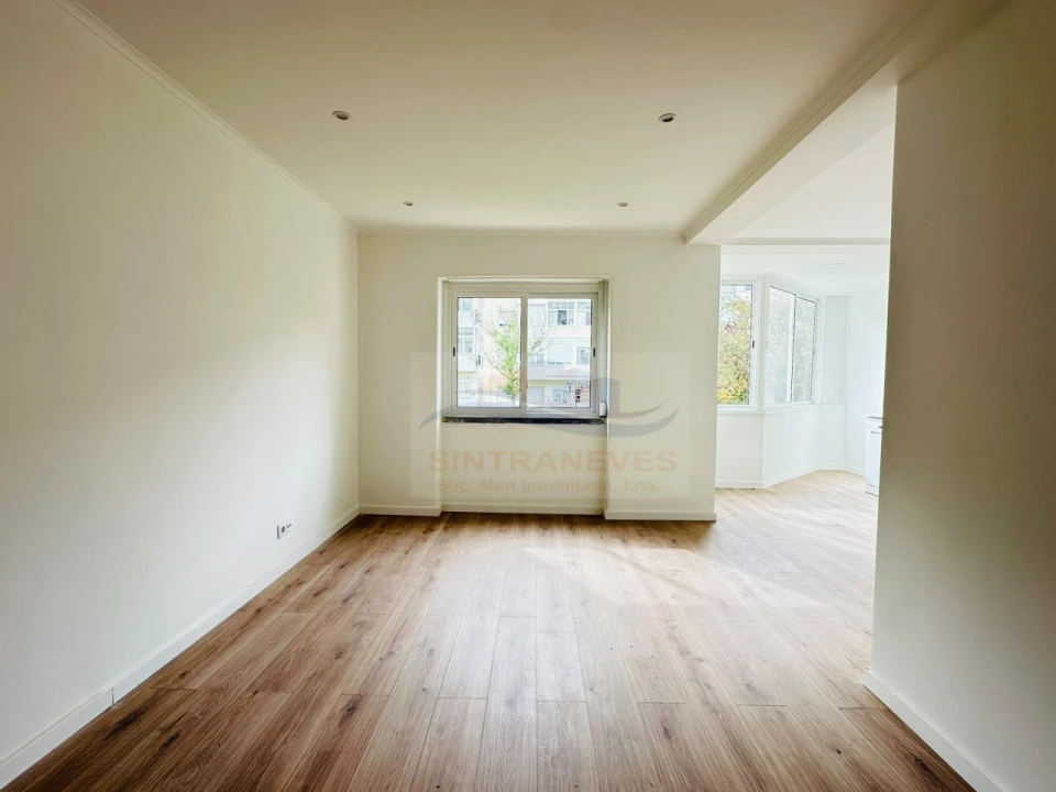 Apartamento T3 para Venda em Venteira Foto 19