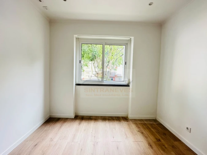 Apartamento T3 para Venda em Venteira Foto 5