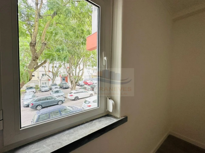 Apartamento T3 para Venda em Venteira Foto 12