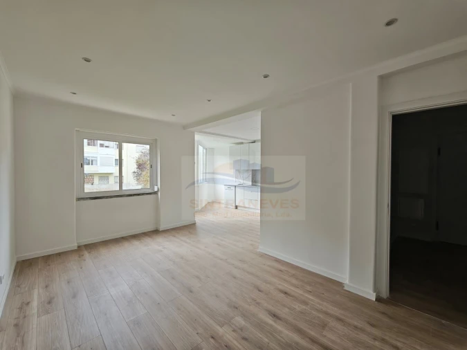 Apartamento T3 para Venda em Venteira Foto 5