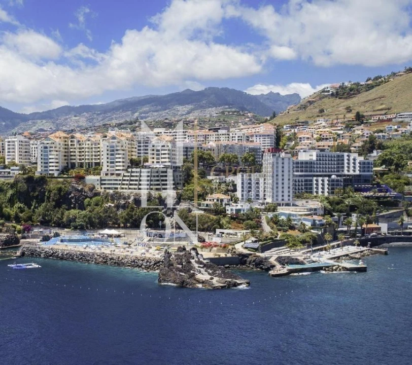 Apartamento T1 para Venda em São Martinho Foto 11