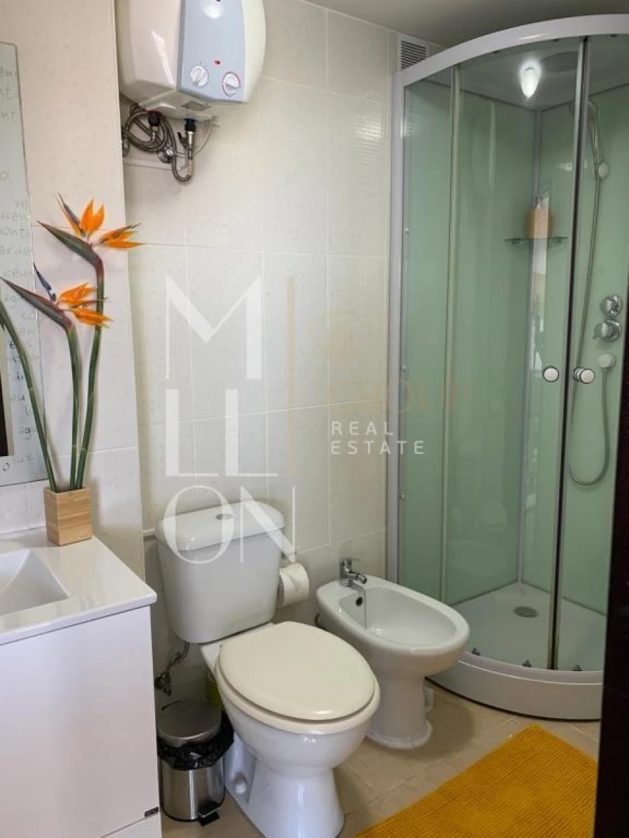 Apartamento T1 para Venda em São Martinho Foto 6