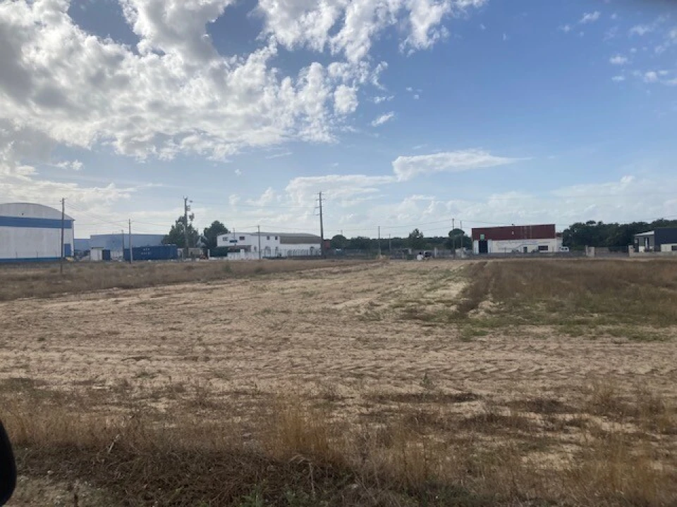 Terreno para Venda em Muge Foto 1