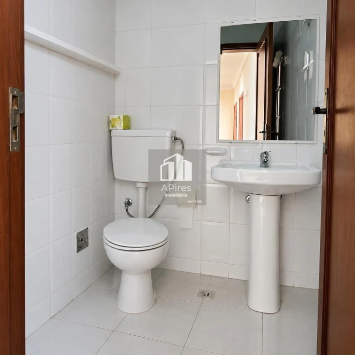 Apartamento T3 para Venda em Costa da Caparica Foto 28