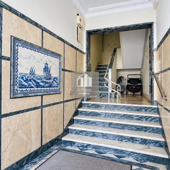 Apartamento T3 para Venda em Costa da Caparica Foto 31
