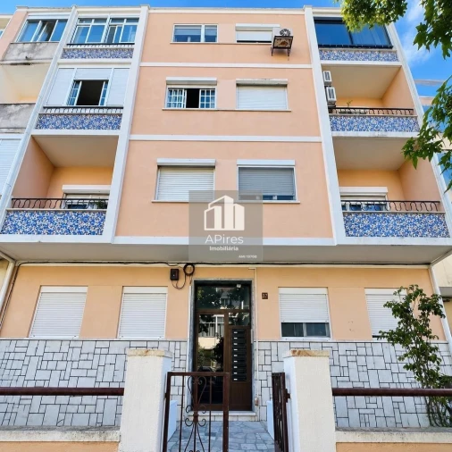Apartamento T3 para Venda em Costa da Caparica Foto 32