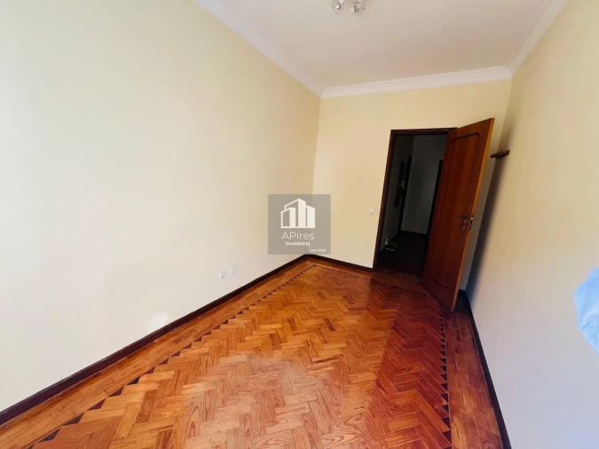 Apartamento T3 para Venda em Costa da Caparica Foto 12