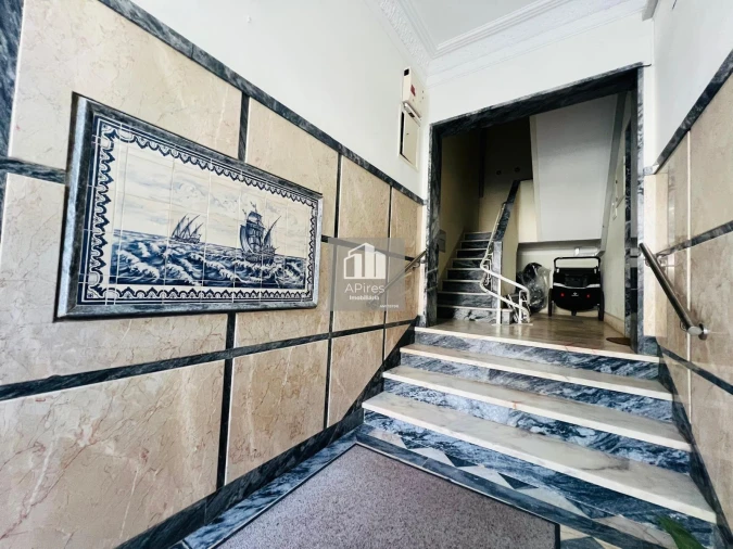 Apartamento T3 para Venda em Costa da Caparica Foto 35