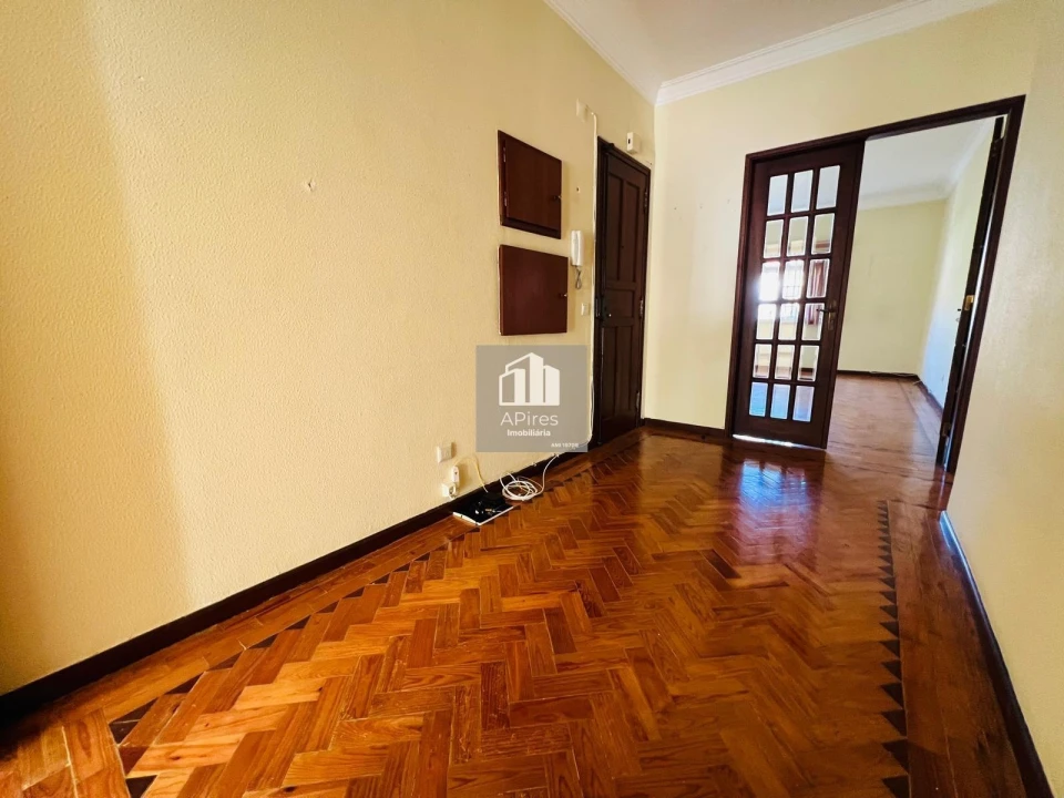 Apartamento T3 para Venda em Costa da Caparica Foto 5