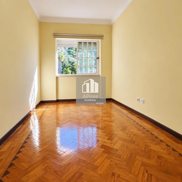 Apartamento T3 para Venda em Costa da Caparica Foto 14