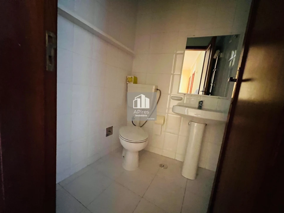 Apartamento T3 para Venda em Costa da Caparica Foto 21
