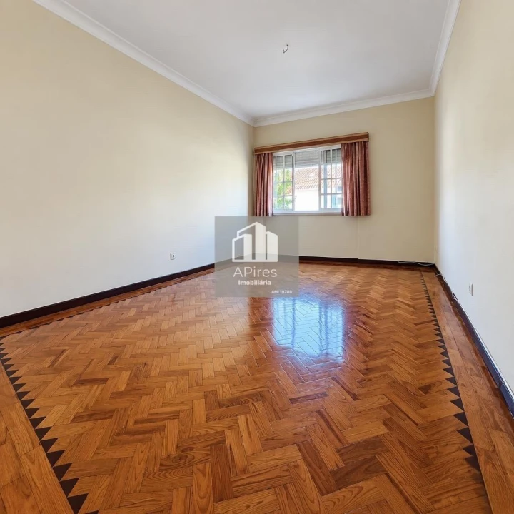 Apartamento T3 para Venda em Costa da Caparica Foto 3